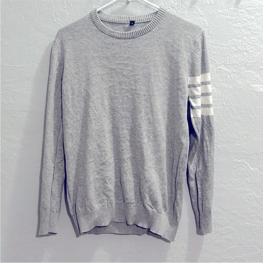 Forever 21 Women’s Grey Knit Sweater - Size L